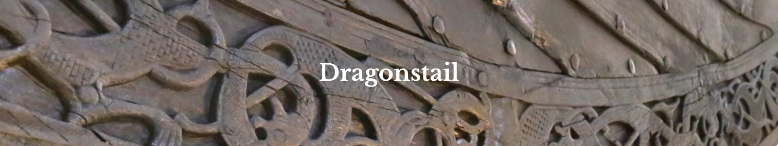 Geïnspireerd door de symboliek en oude mythologische verhalen over Jormungandr. Een oude Noordse metaalbewerkingstechniek met een oud verhaal toegepast in een modern juweel.